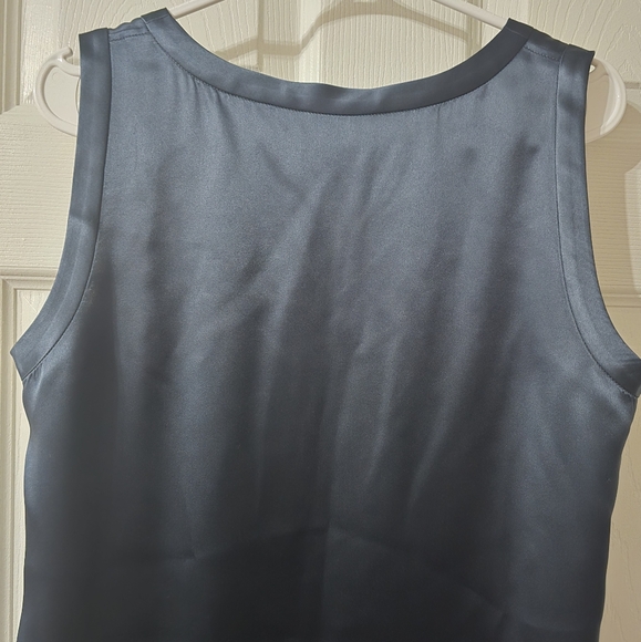 Lafayette 148 Perla Luxe Reversible Silk Charmeuse Shell in Navy Blue, EUC! - Picture 8 of 9